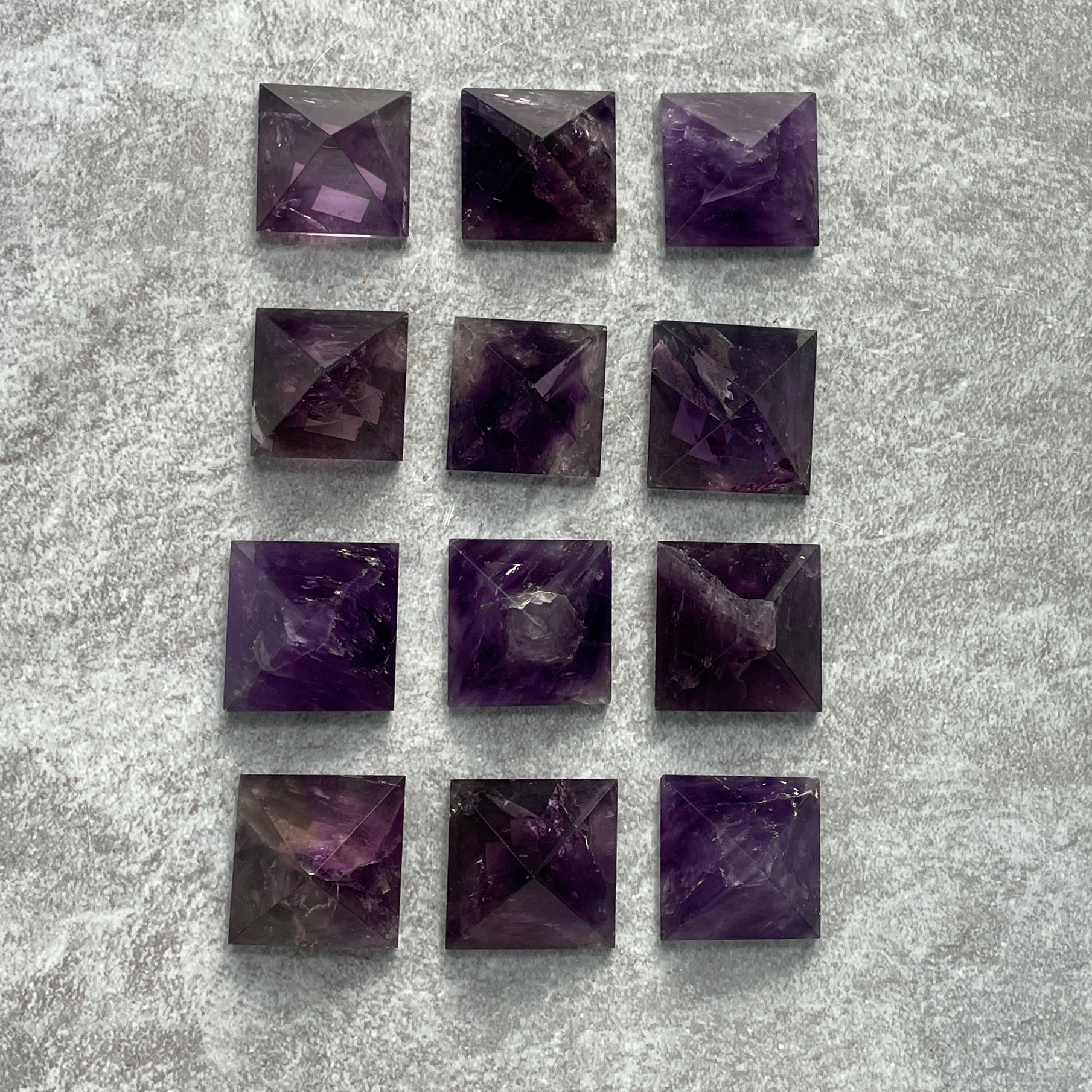 Amethyst - Mini Pyramid - 3cm Amethyst - Mini Pyramid - 3cm
